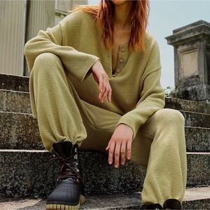 Free People • NWT • Hailey Sweater Set • Large • Dried Moss